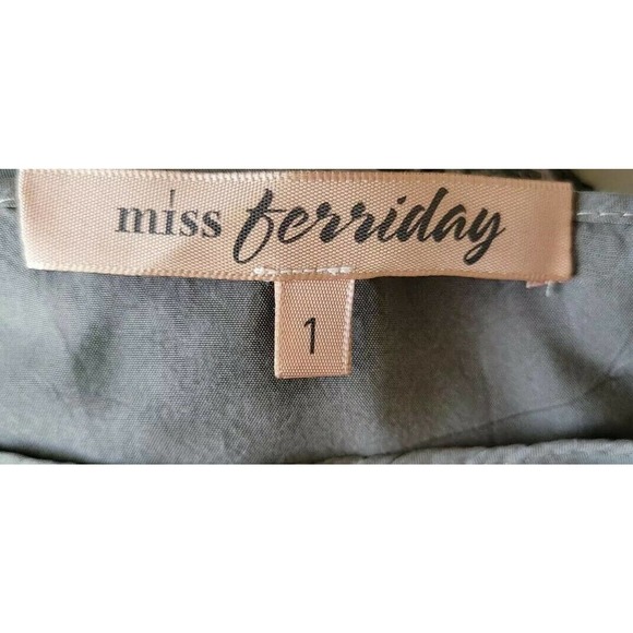 Miss Ferriday Dress Green Butterfly Sleeve Lace - Picture 7 of 9